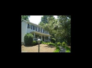 5425 Bridal Ridge Dr, Pfafftown, NC 27040