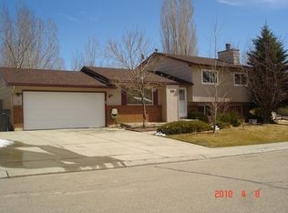 3350 Sierra Cir, Rock Springs, WY 82901