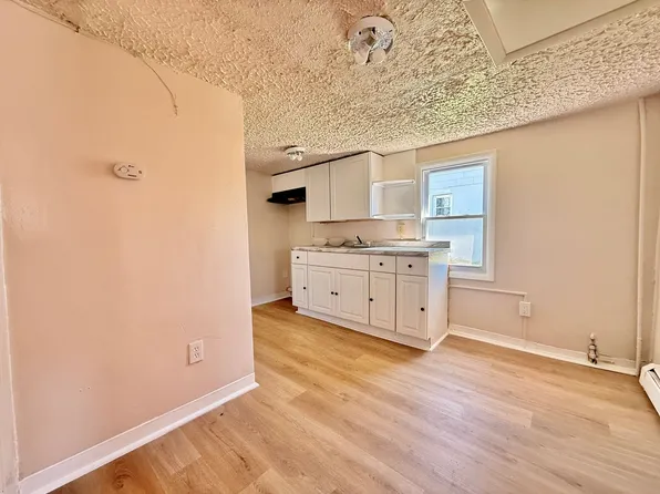 58 S Pine St, Bridgeton, NJ 08302