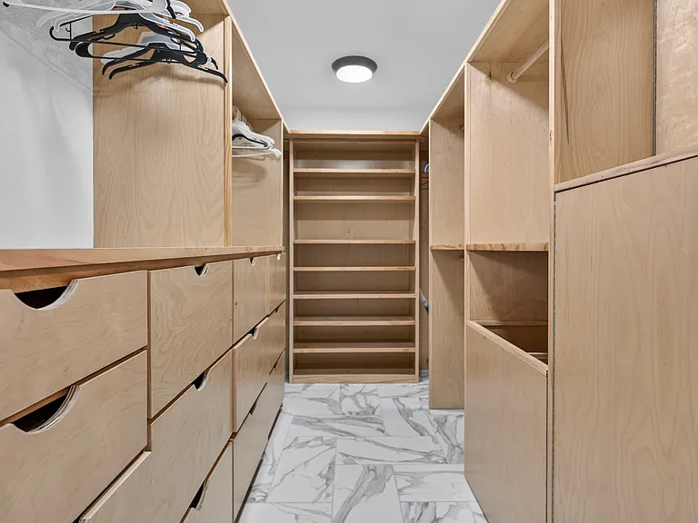 414 Somerset Dr — Photo 17