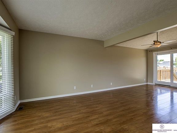 5th image of 3509 Lookingglass Dr