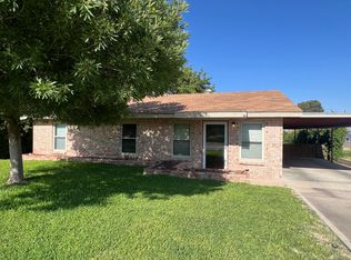 612 N 11th St, Carlsbad, NM 88220