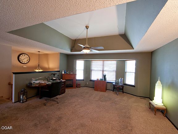 4th image of 1243 Douglas Ct