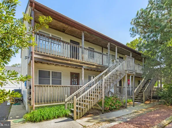 207 144th St Unit 102, Ocean City, MD 21842