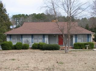 106 Port Arthur Dr, Ninety Six, SC 29666