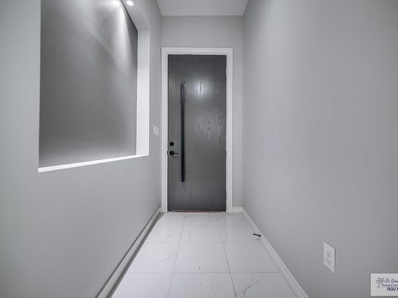 2nd image of 5209 Trinity River Cir