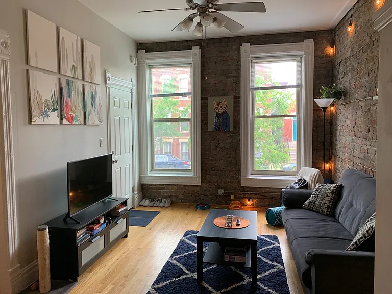 1344 N Bosworth Ave #1F — Photo 4