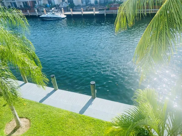 16570 NE 26th Ave APT 3F, North Miami Beach, FL 33160