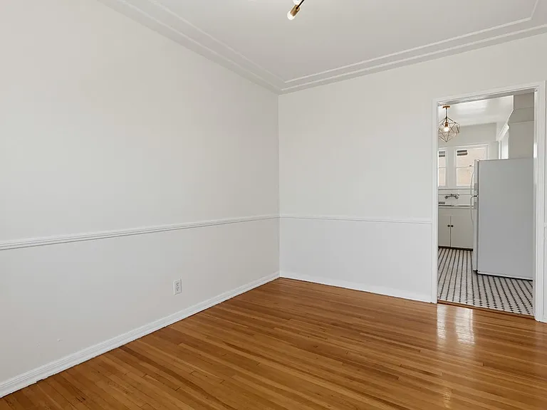 455 N Hayworth Ave — Photo 13