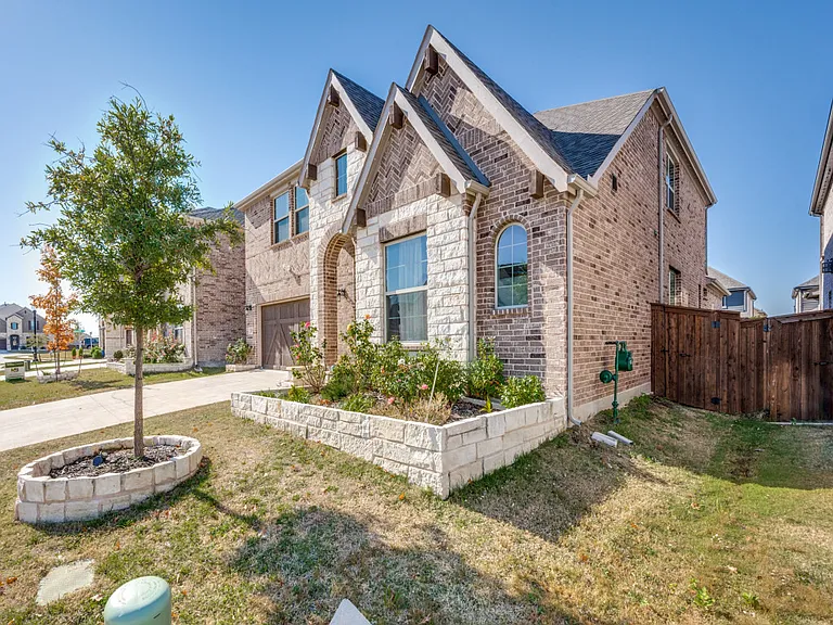 2094 Creekbluff Cir — Photo 30