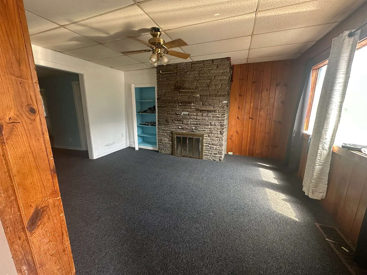 4 bed, 1296 sqft, $1,200 — Photo 2