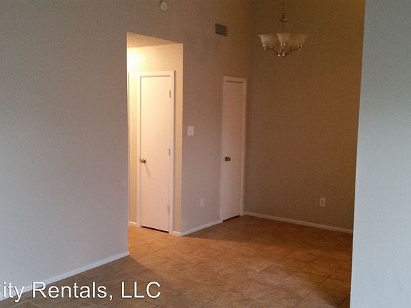 4th image of 509 N Dover Ave APT A