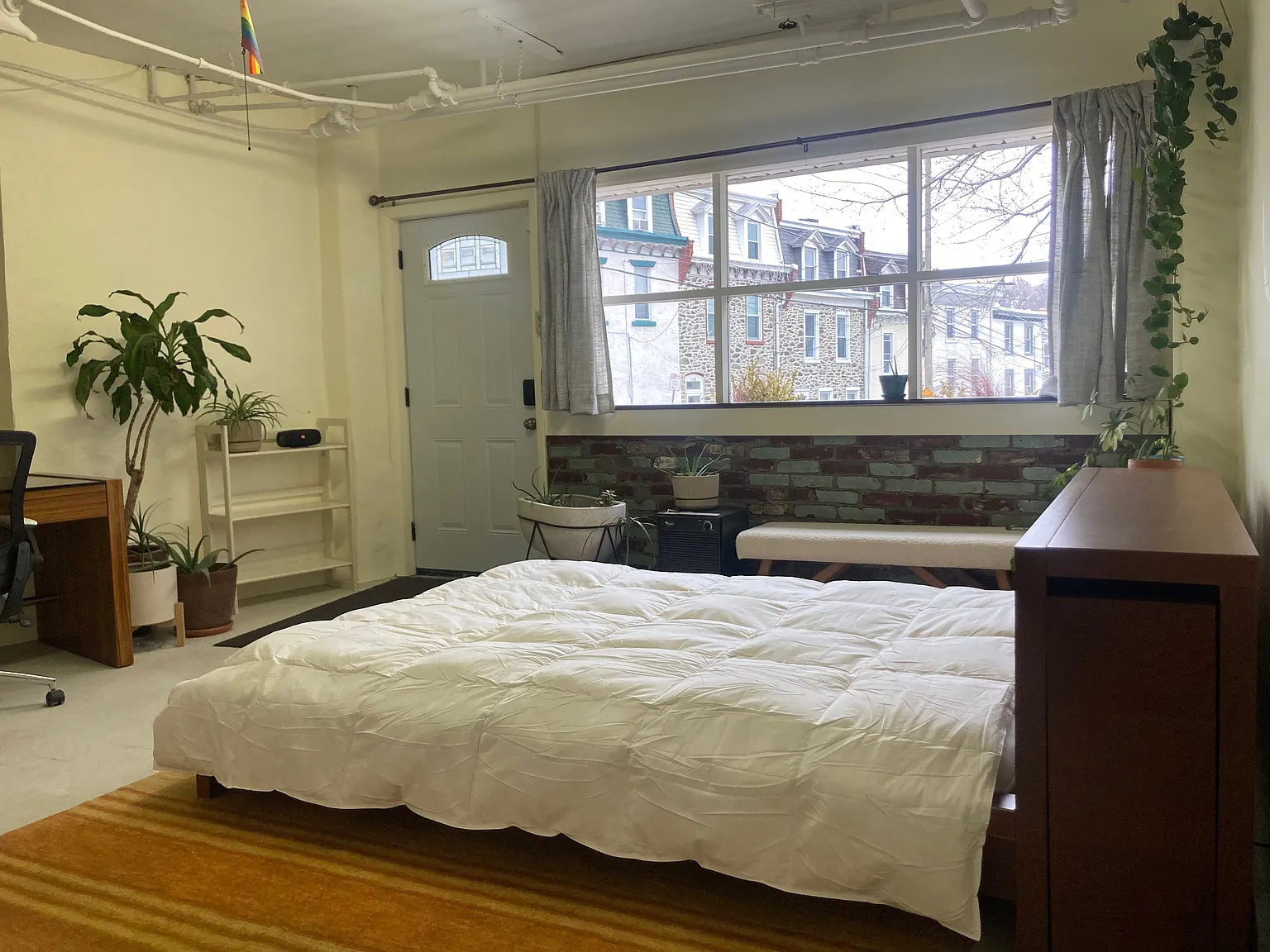 4 bed, 1250 sqft, $850 — Photo 3