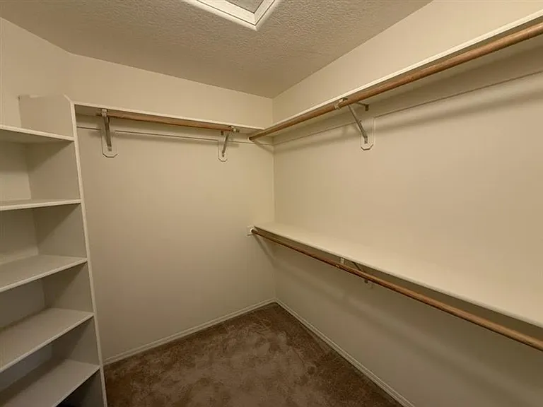 12556 NW Brimpton Ct — Photo 12