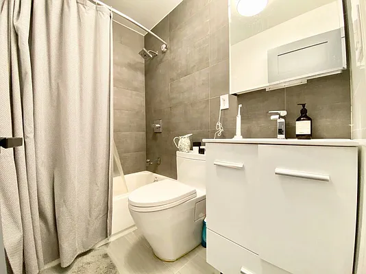 Rented by Zjama Realty Corp | media 11