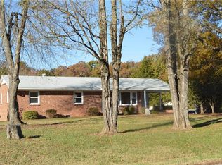 3943 Lewiston Rd, Summerfield, NC 27358