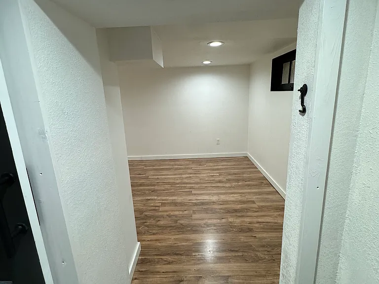 3124 W Euclid Ave — Photo 26