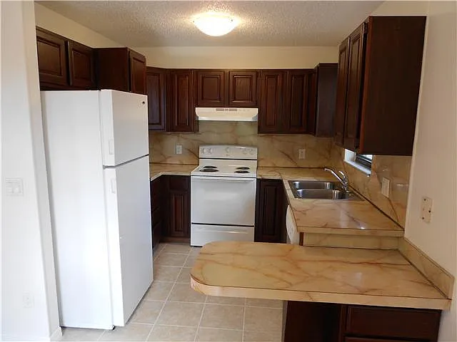611 S East Coast Ave #2 — Photo 8
