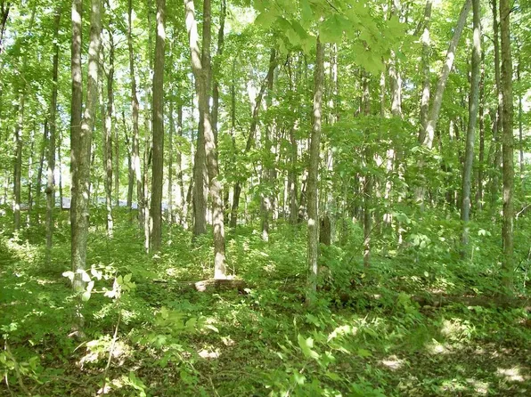 6749 BERNADINE CIRCLE, West Bend, WI 53090