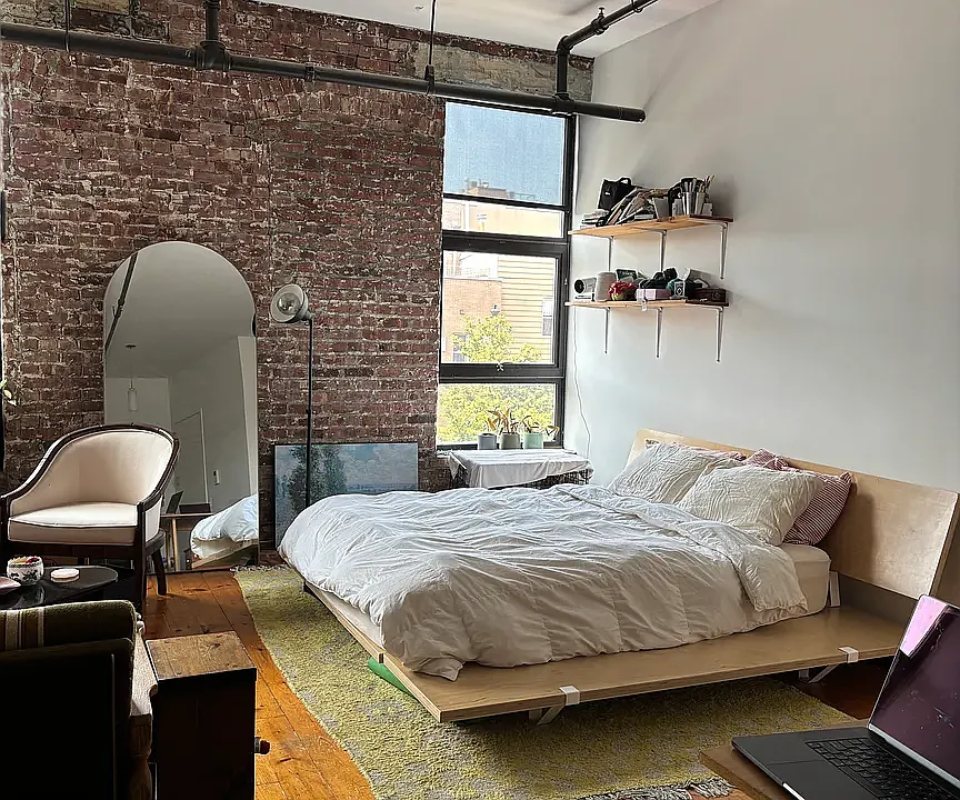 294 Graham Ave #3I