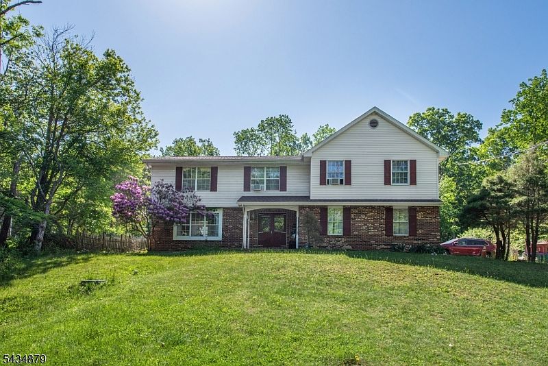 1st image of 54 Stony Brook Rd