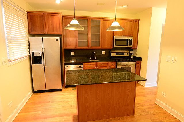 1st image of 1501 N Hudson Ave #A