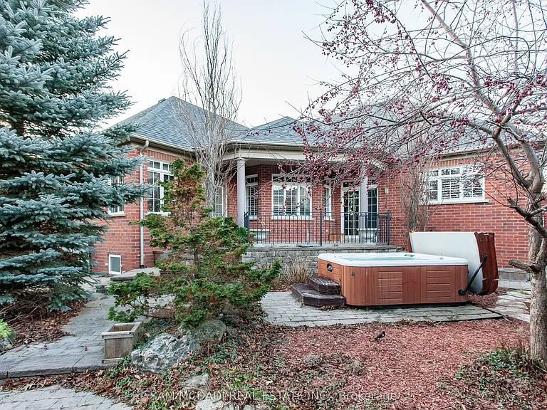 50 Links Ln #UPPER — Photo 3