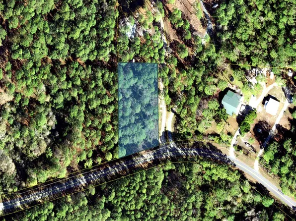 591 Mill Rd, Carrabelle, FL 32322