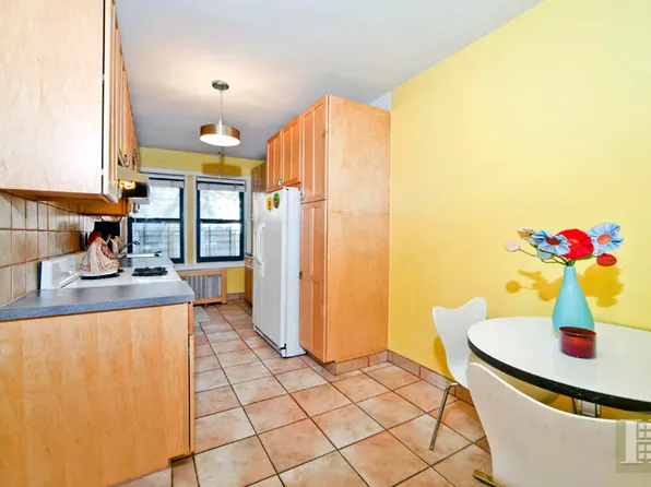 504 Grand Street image 1 of 8