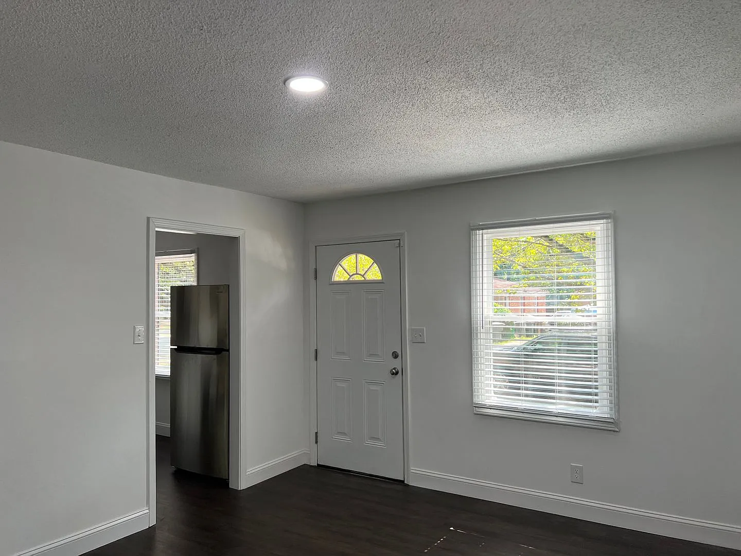 3 Bedroom Home Close to Uptown — Photo 2
