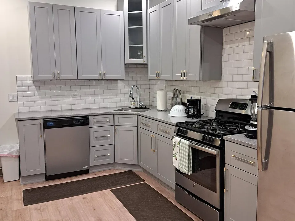 Open Floor Plan for Kitchen and Living Area