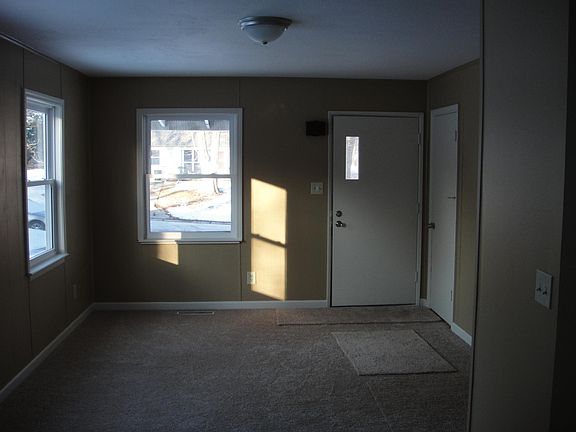 3rd image of 4725 Melody Ln