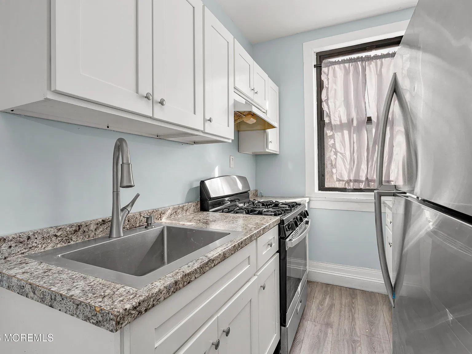3 bed, 1.5 bath, $2,400 — Photo 1