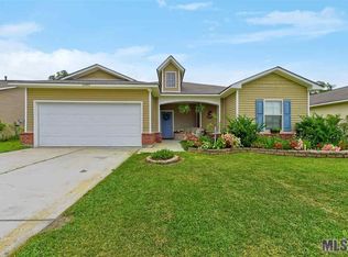 22868 Lafourche Ln, Denham Springs, LA 70726