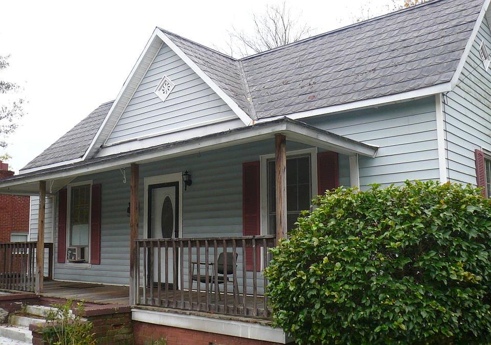 1st image of 229 S Melville St