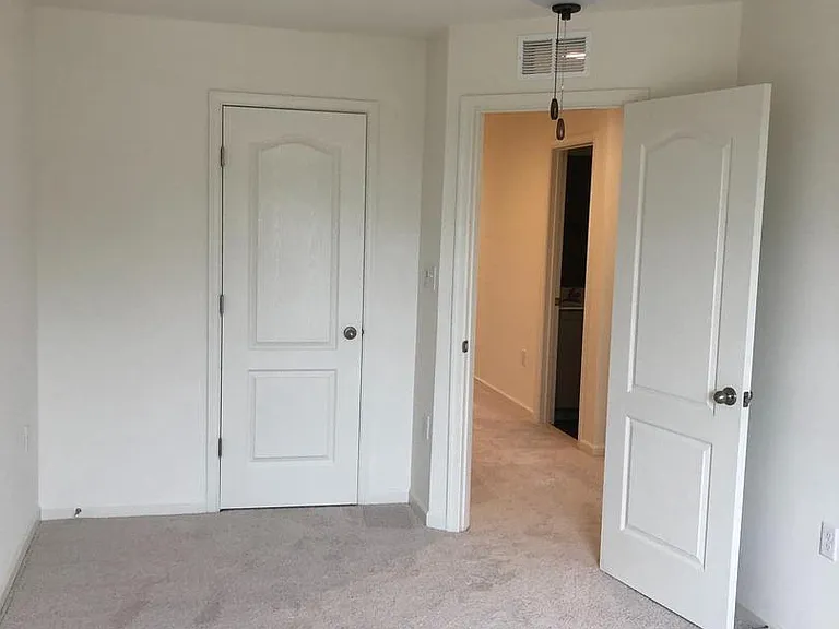 100 Copeley Cir — Photo 11