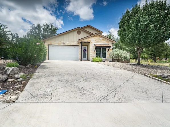 1004 Creswell Ln, Kerrville, TX 78028