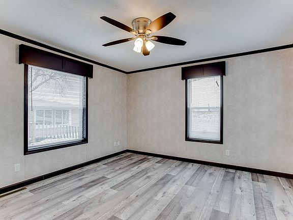 5th image of 1 Auburn Dr #18FWZS