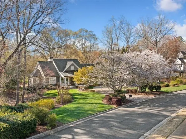 4054 Hickory Fairway Dr, Woodstock, GA 30188