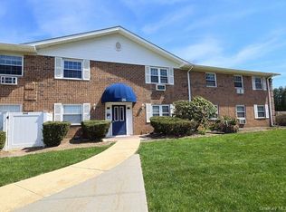 460 Old Town Road #26M, Port Jefferson Station, NY 11776
