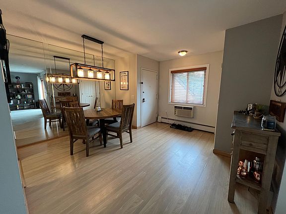 3rd image of 77 Richmond Blvd Unit 3B