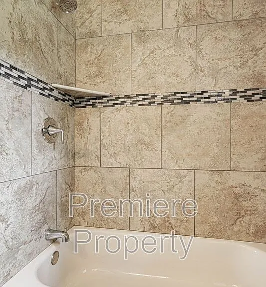 3320 S Sterling Ave — Photo 9