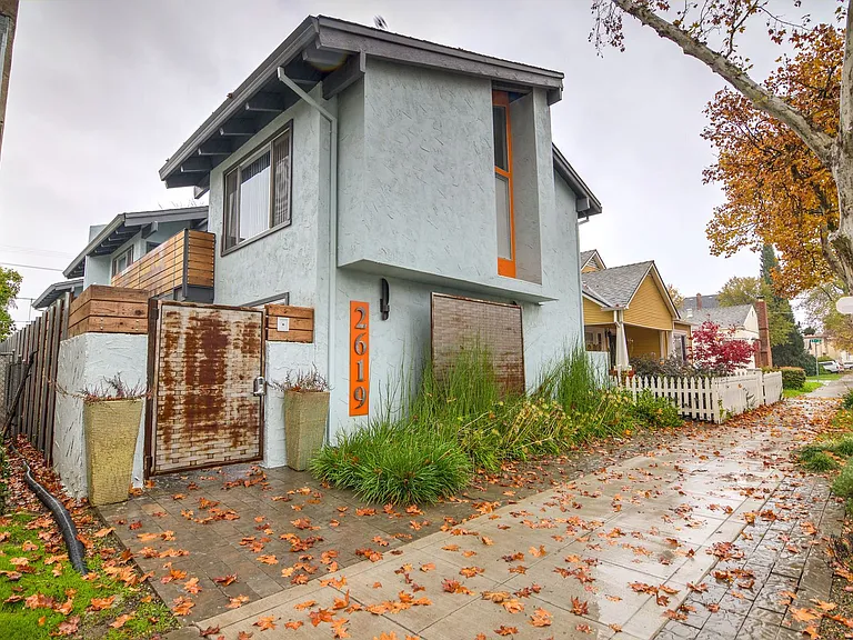 2619 T St — Photo 1