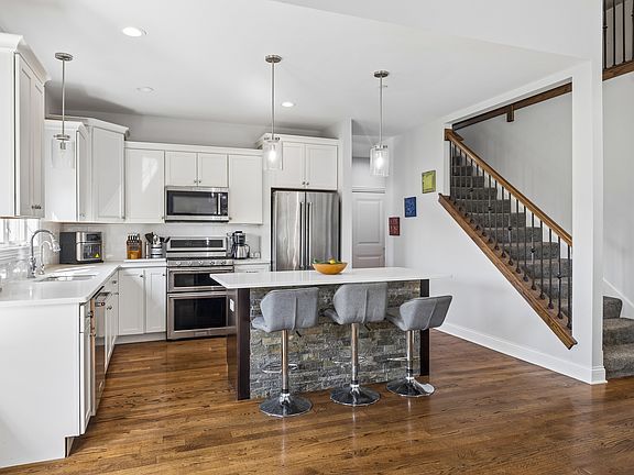 5th image of 15043 S Preserve Dr