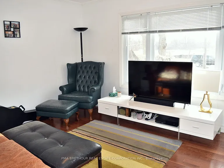 161 Henderson Ave — Photo 4