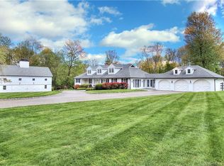 1313 Smith Ridge Rd, New Canaan, CT 06840