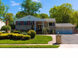 3 Darien Dr, Cherry Hill, NJ 08003