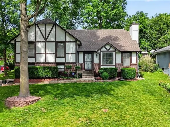 1912 NW 9th Street Ct, Blue Springs, MO 64015