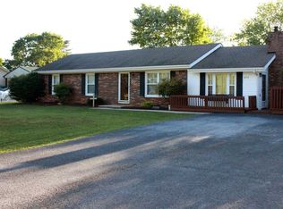 879 New Circle Dr, Horse Cave, KY 42749