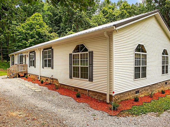 2nd image of 1005 Peery Rd